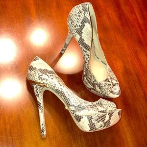 Bebe snake print heel